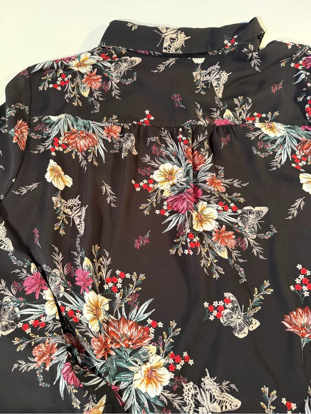Torrid Women’s 1 14-16 Floral Butterfly Button Down Chiffon Tunic Blouse Shirt - Picture 8 of 11